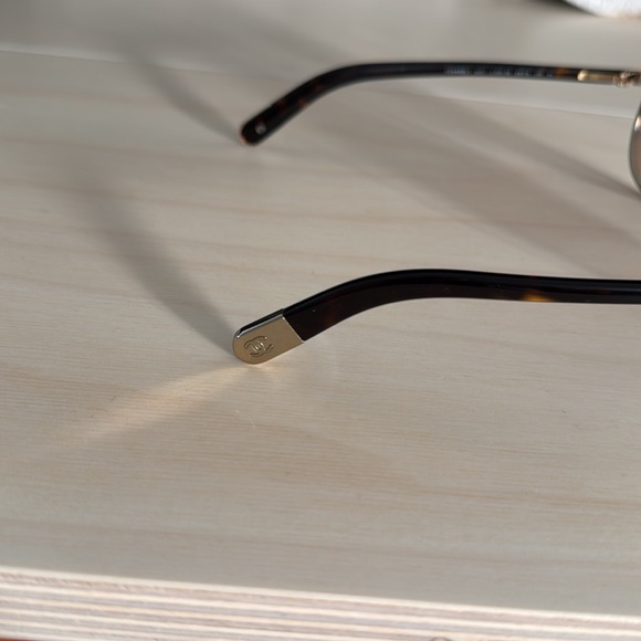 Chanel 4201 Aviator Sunglasses - Picture 9 of 16